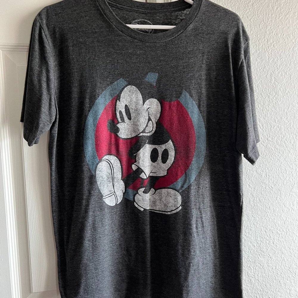 Mickey Mouse T-shirt Men's size Medium